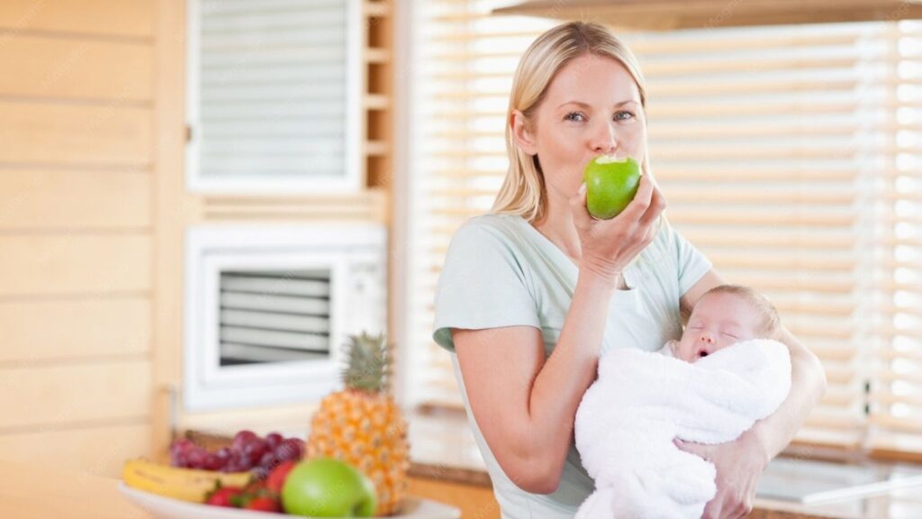 Nuôi con bằng sữa mẹ Chế độ dinh dưỡng cho mẹ cho con bú